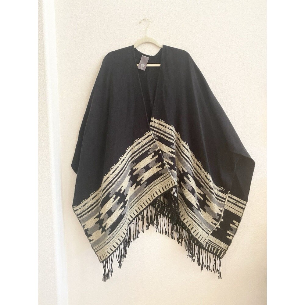 Vince Camuto Black Tan Women's Poncho Shawl Wrap Aztec  Western sz O/S‎